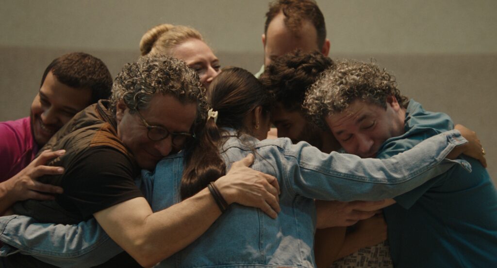 <i>El canto de las manos</i>